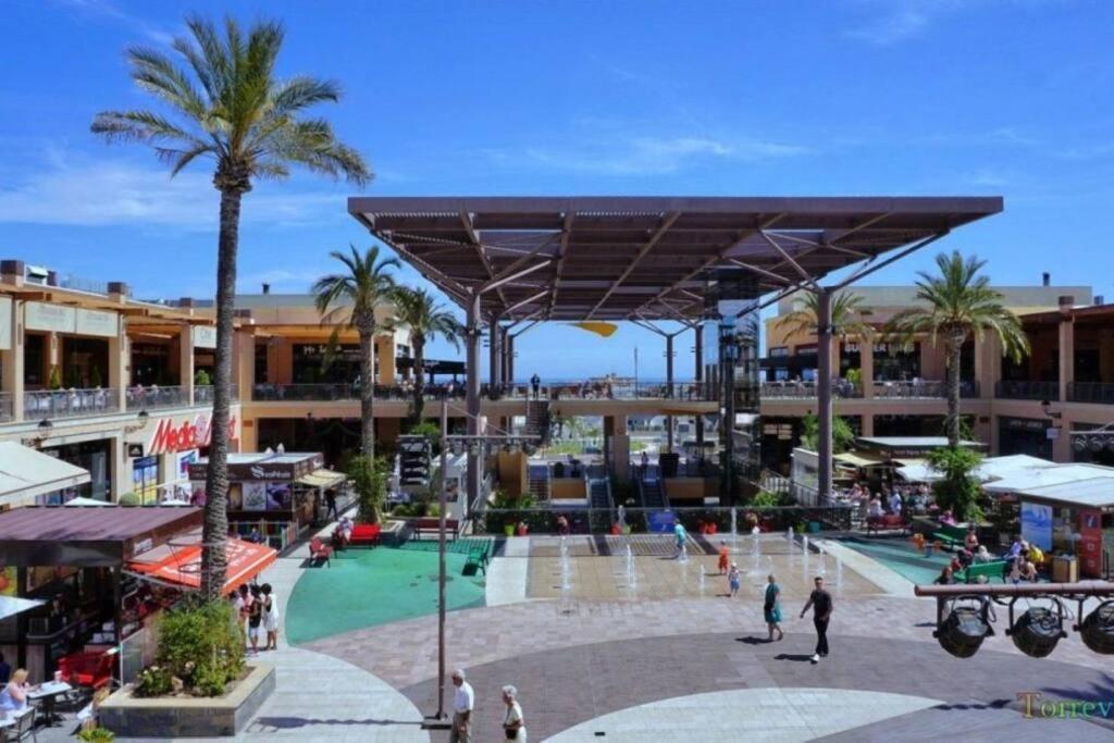 Bungalow Avec Piscine Torrevieja Exterior foto